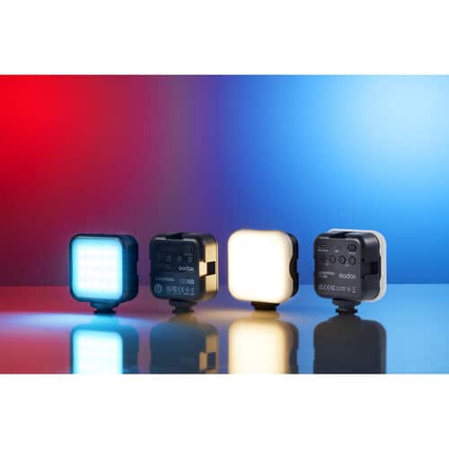 مصباح فيديو LED بحجم الجيب من Godox Litemons RGB (RGB و3200 إلى 6500K) مصباح فيديو LED بحجم الجيب من Godox Litemons RGB (RGB و3200 إلى 6500K)